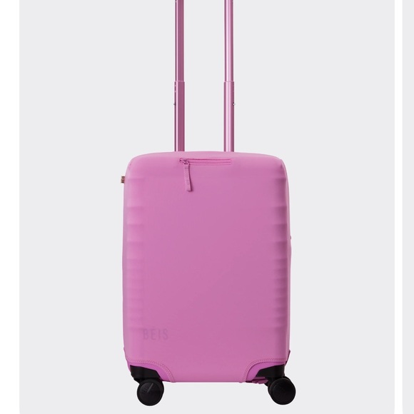 🍓BÉIS Carry On Luggage Cover in Berry - Picture 1 of 5